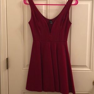 WOMENS RED DRESS